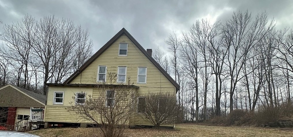 156 Brooks Village Rd, Templeton, MA 01468 exterior