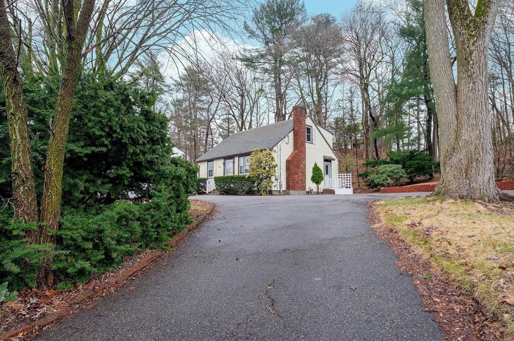 2096 Washington St, Newton, MA 02462 exterior