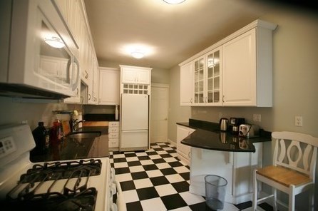 14 James St Apt 3, Brookline, MA 02446
