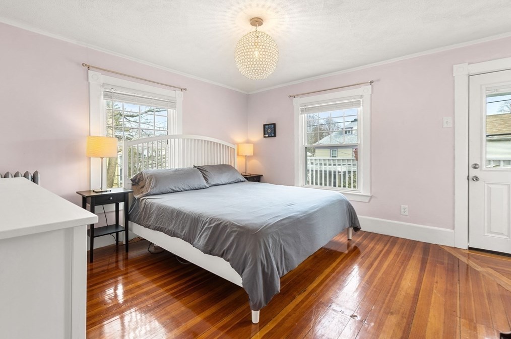 17 Whitney Ave, Beverly MA  01915-3435 exterior