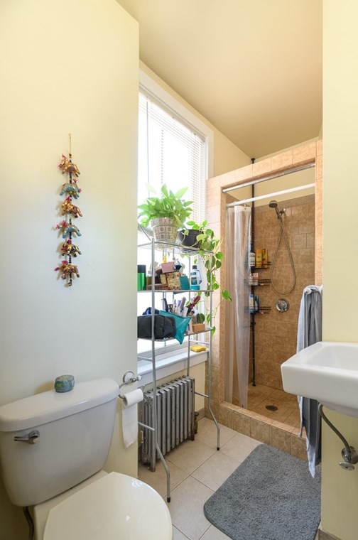 124 Summer St Apt 2, Somerville, MA 02143