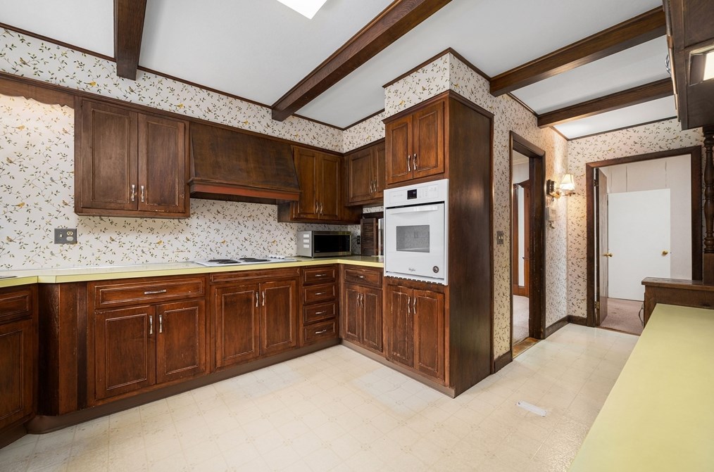 7 Fay St, Taunton MA 02780 exterior