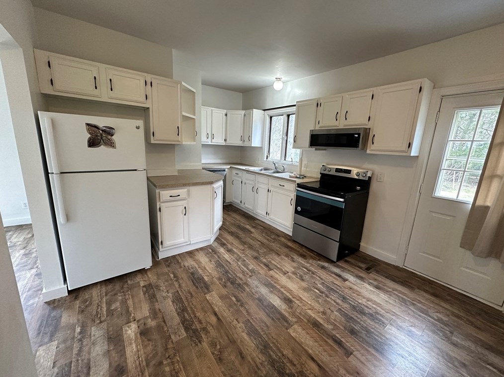 260 Tremont St, Rehoboth MA  02769-2706 exterior