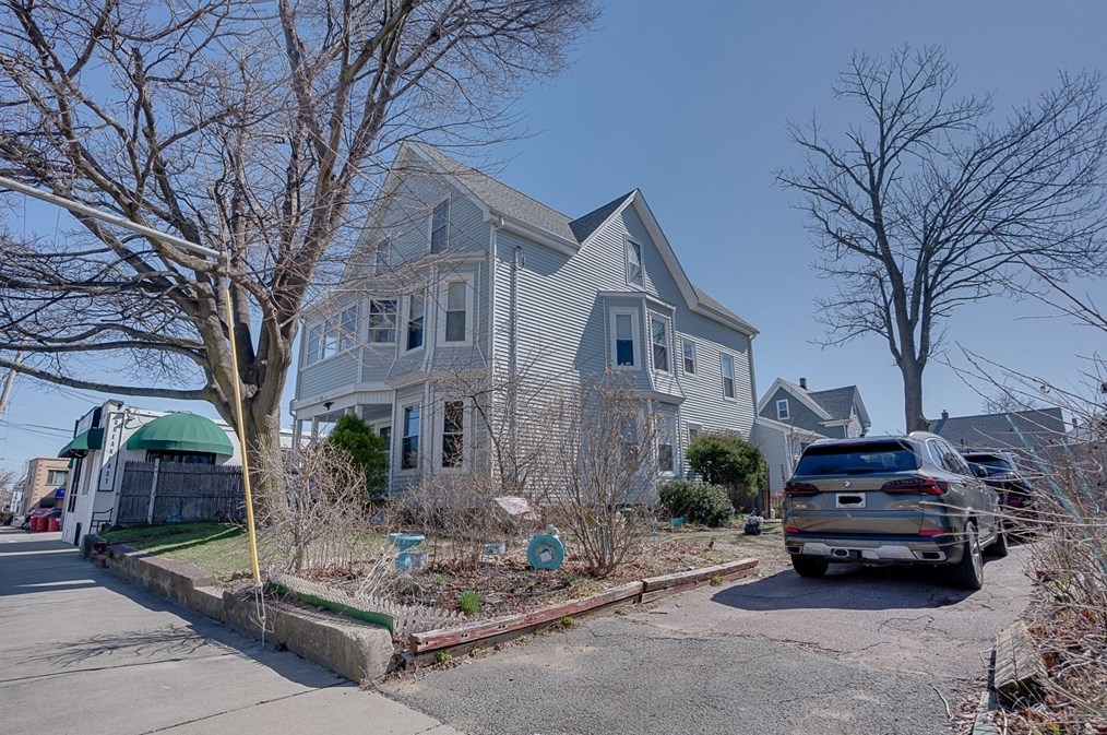 841 Broadway, Pt Of Pines, MA 02151 exterior