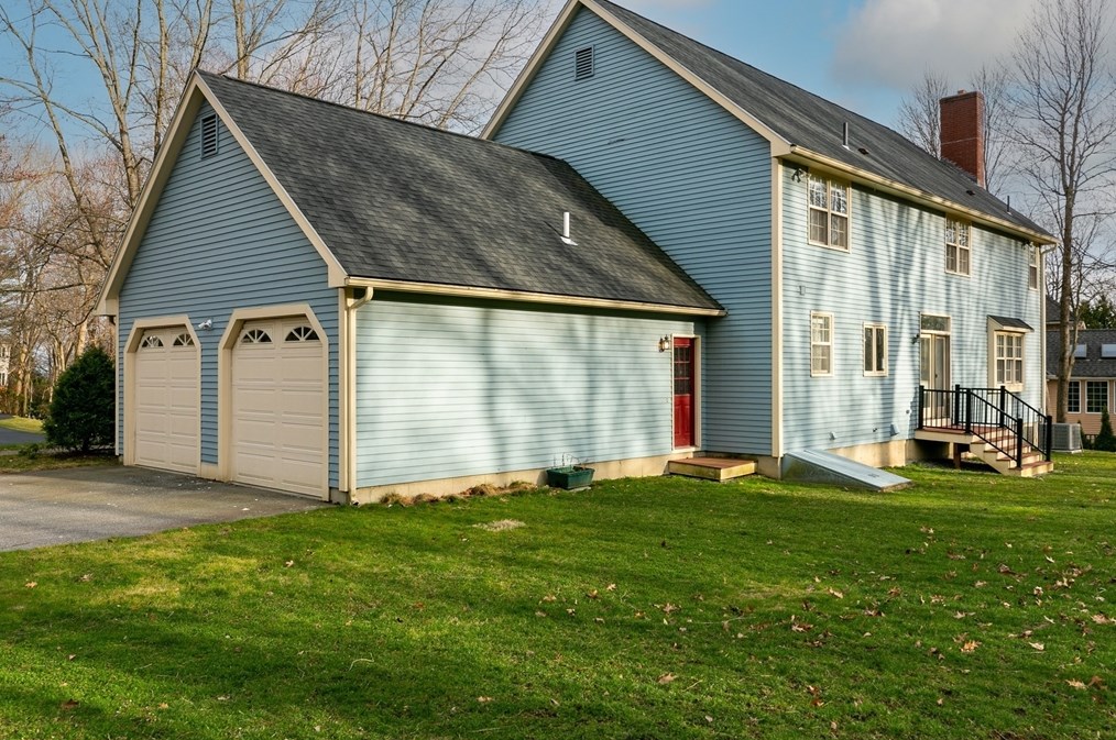 7 Country Way, Shrewsbury, MA 01545