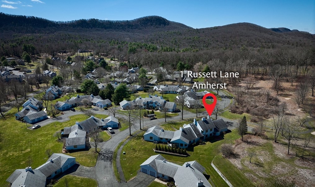 1 Russett Ln, Amherst MA  01002-3350 exterior