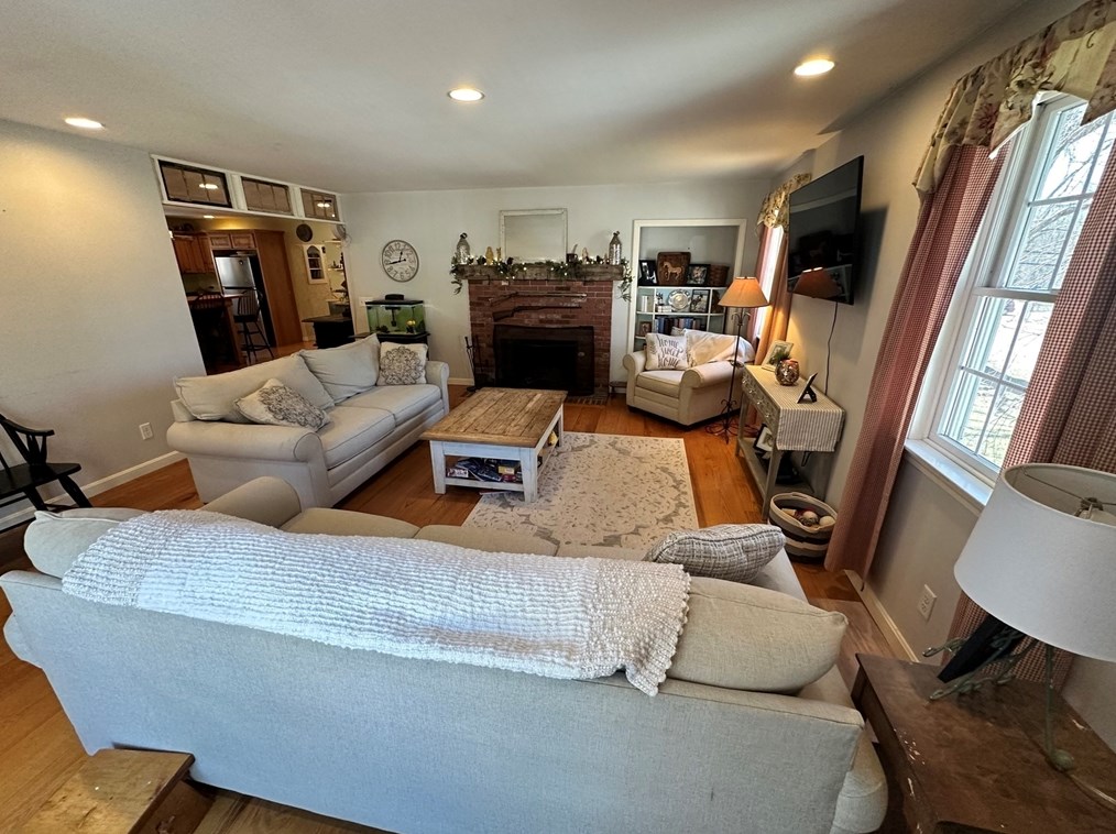 26 West St, Worcester MA 01609-2307 exterior