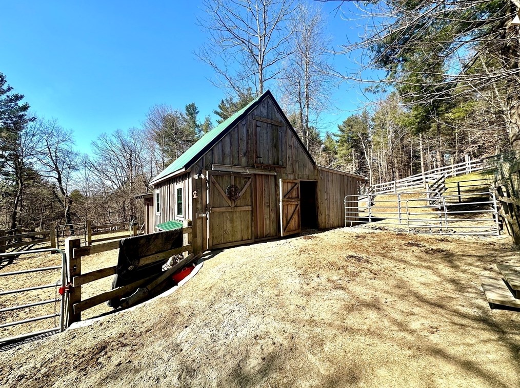 26 West St, Worcester MA 01609-2307 exterior