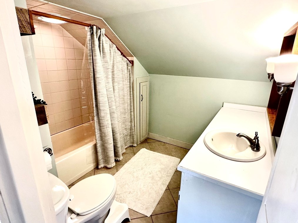 26 West St, Worcester MA 01609-2307 exterior