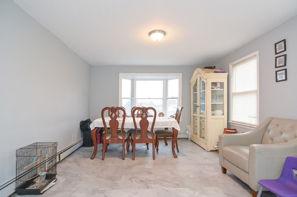 90 Christine St, Worcester MA  01606-2368 exterior