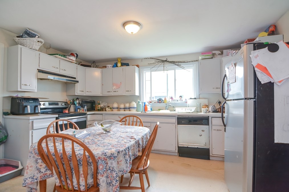 90 Christine St, Worcester MA  01606-2368 exterior