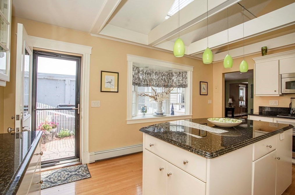 15 Water St, Boston MA 02167-3180 exterior