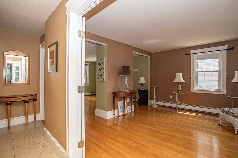 15 Water St, Boston MA 02167-3180 exterior