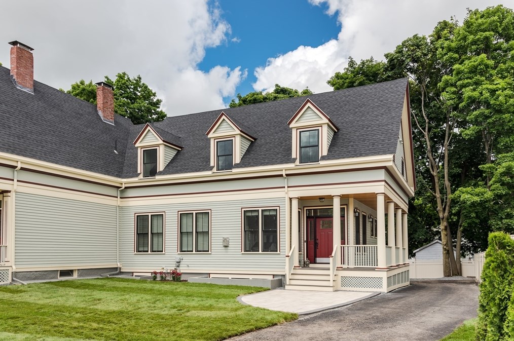 307 Lexington St #307, Newton, MA 02466