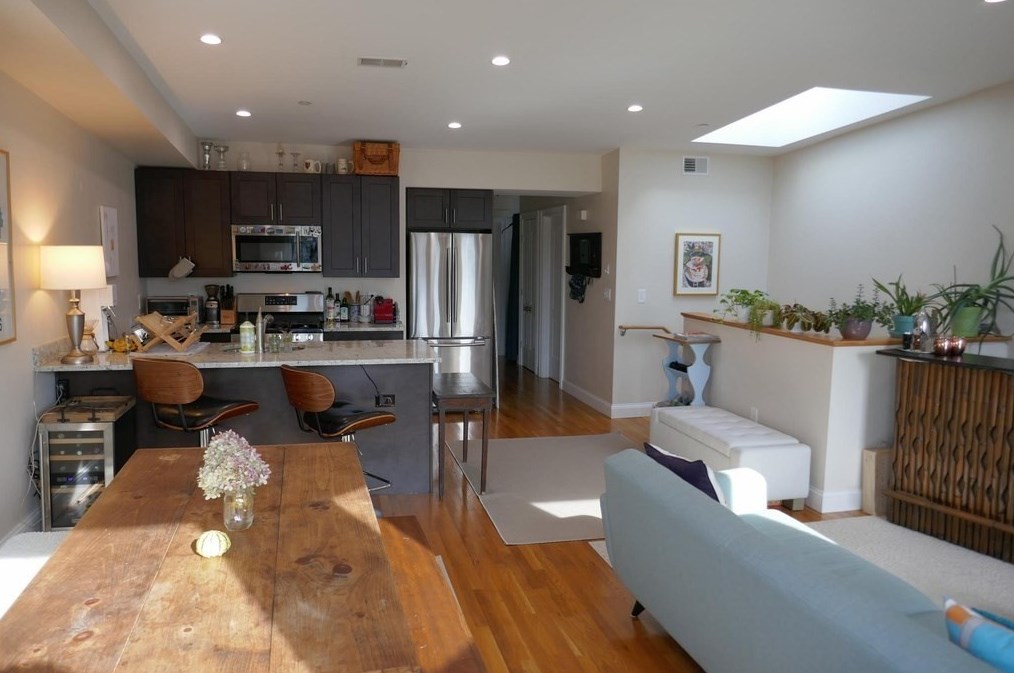 15 Plymouth St #3, Cambridge, MA 02141