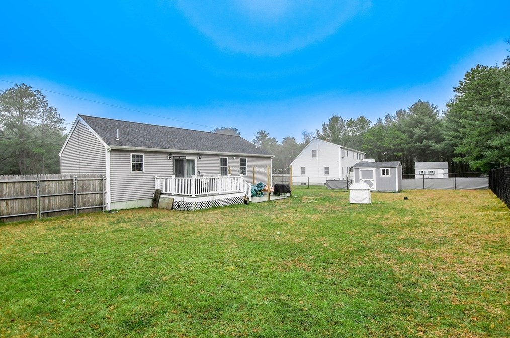 307 Charge Pond Rd, Wareham MA  02571-1108 exterior
