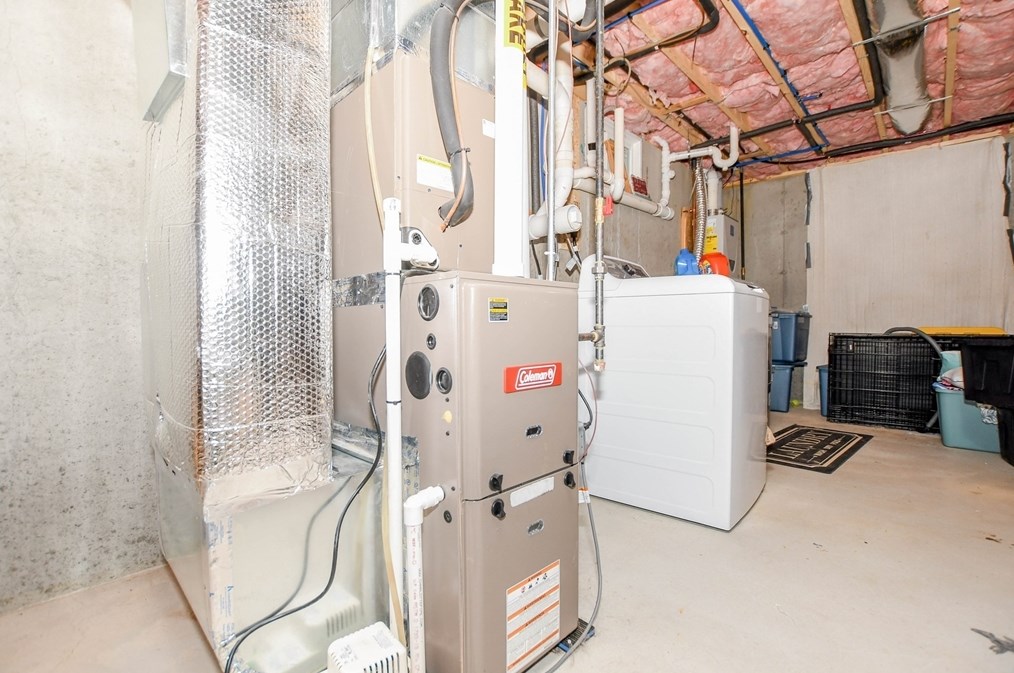 307 Charge Pond Rd, Wareham MA  02571-1108 exterior