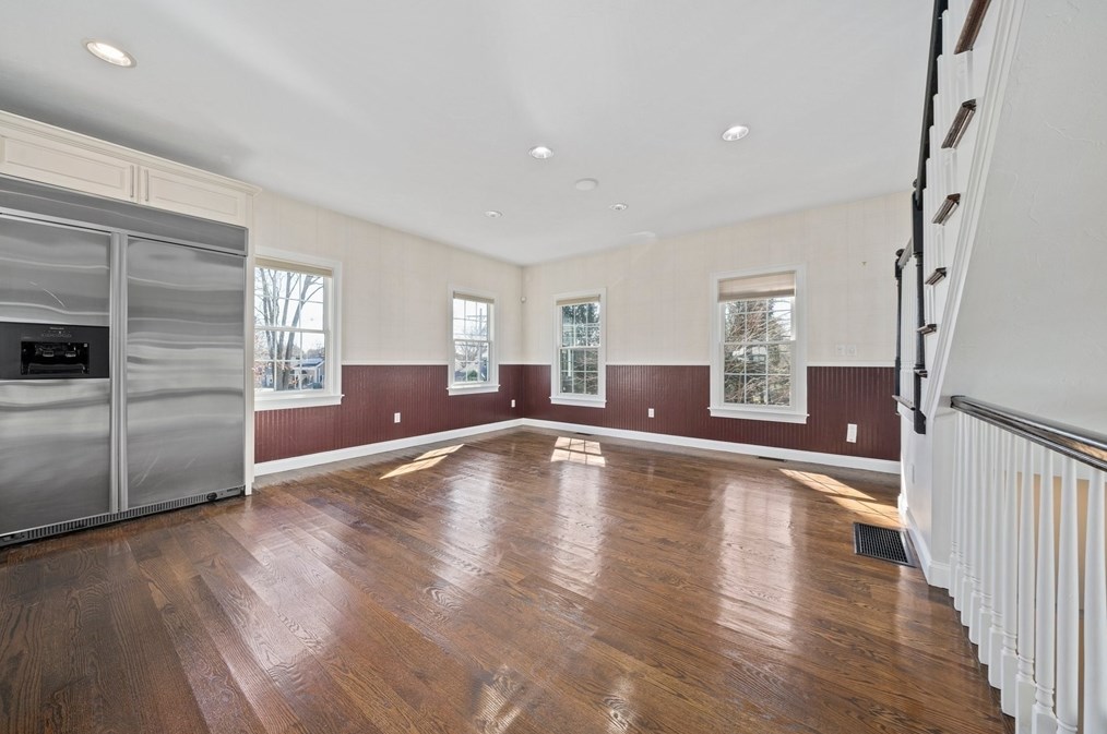 463 Sherman St, Canton MA  02021-2529 exterior