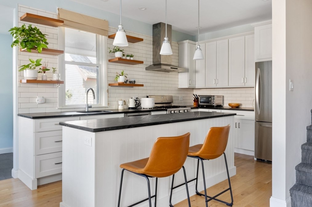 9 Lancaster St Unit 2, Cambridge, MA