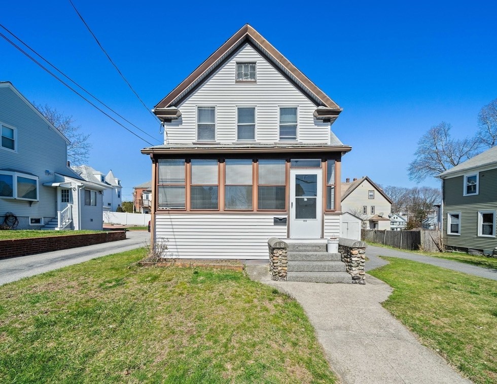 108 Cranch St, Quincy, MA 02169