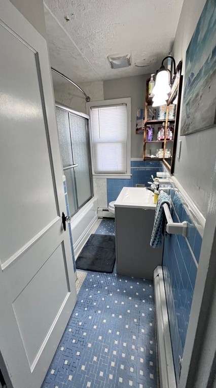 538 Grove St, Worcester MA 01605-1241 exterior