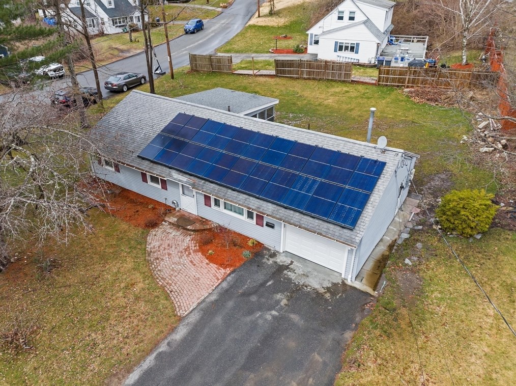 7 Jane Rd, Methuen MA  01844-3947 exterior