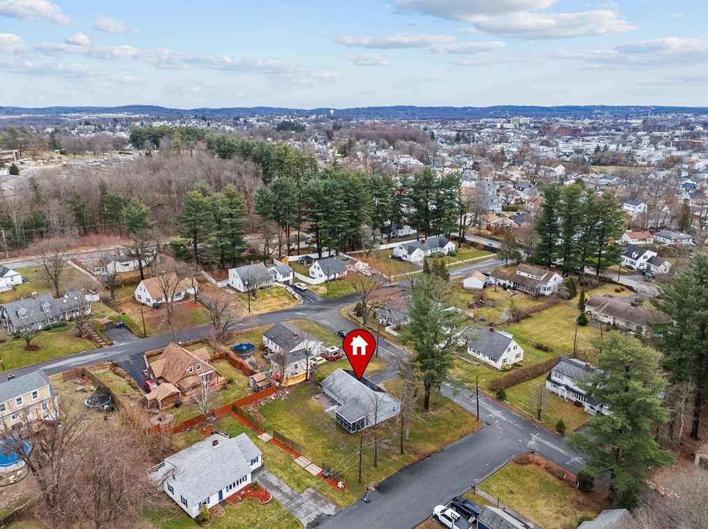 7 Jane Rd, Methuen MA  01844-3947 exterior