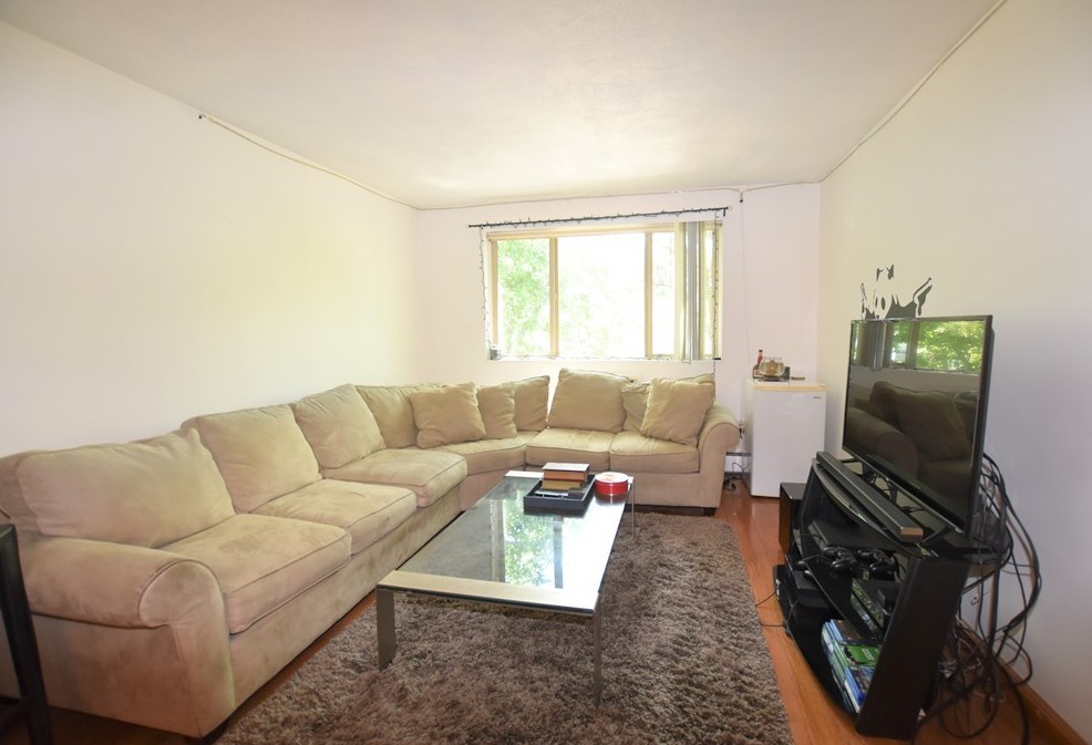 33 Cogswell Ave Apt 10, Cambridge, MA 02140