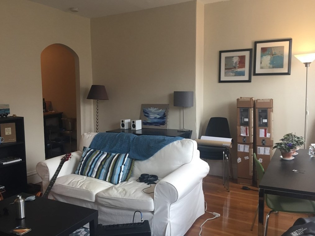 217 Newbury St #4, Boston, MA 02116