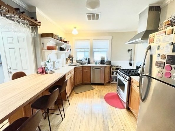 124 Jewett St Unit 2, Newton, MA