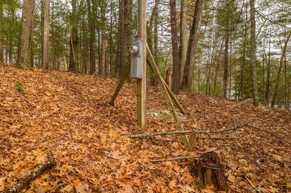 10 Wildwood Ave, Upton MA  01568-1513 exterior