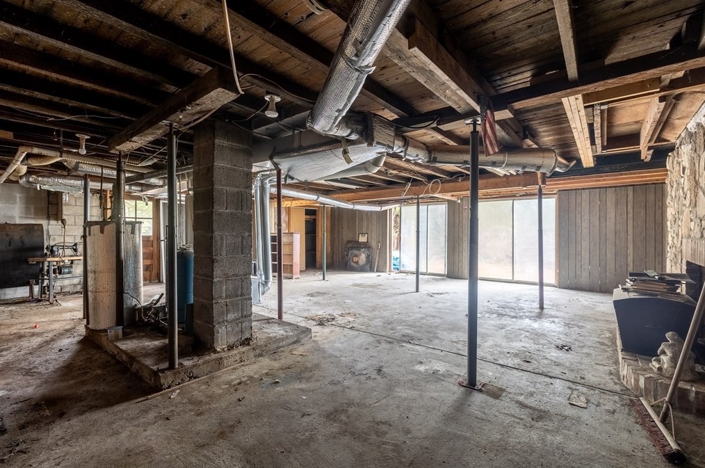 10 Wildwood Ave, Upton MA  01568-1513 exterior