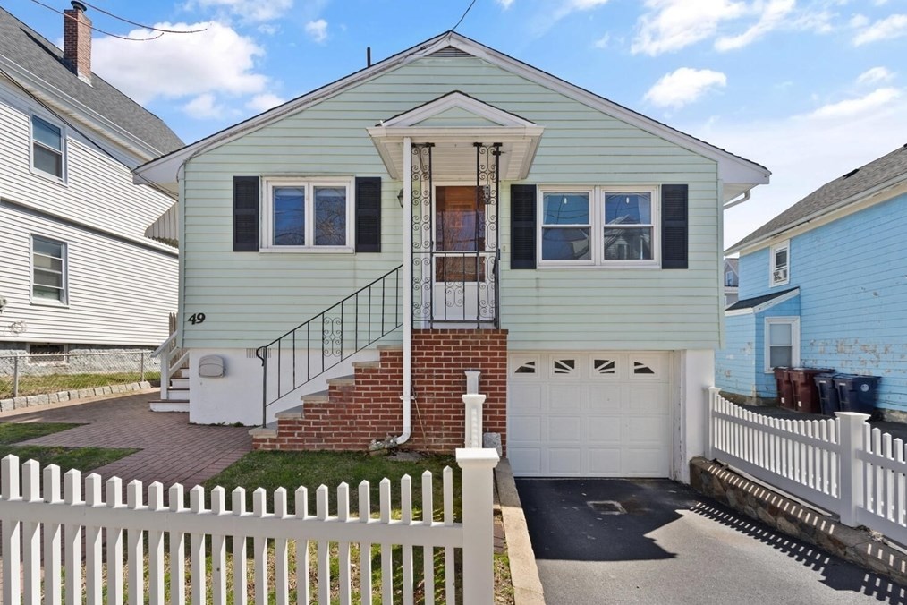 49 Tappan St, Everett, MA 02149