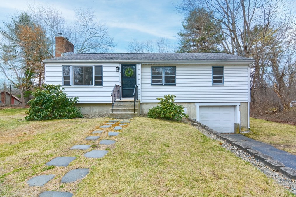 10 Winter St, North Reading, MA 01864 exterior