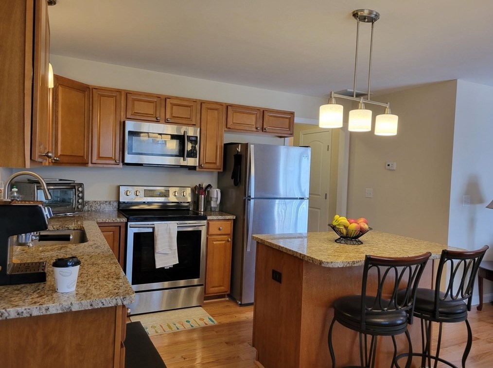 33 Caffoni Dr #33, Leominster, MA 01453