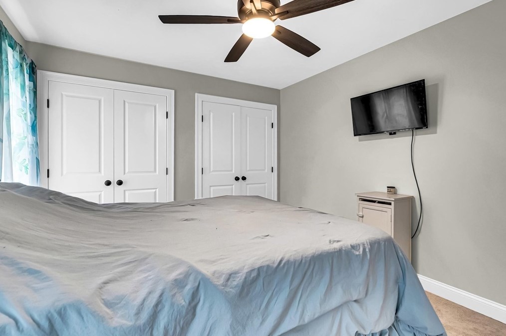 726 Dighton Ave, Taunton MA  02780-7131 exterior