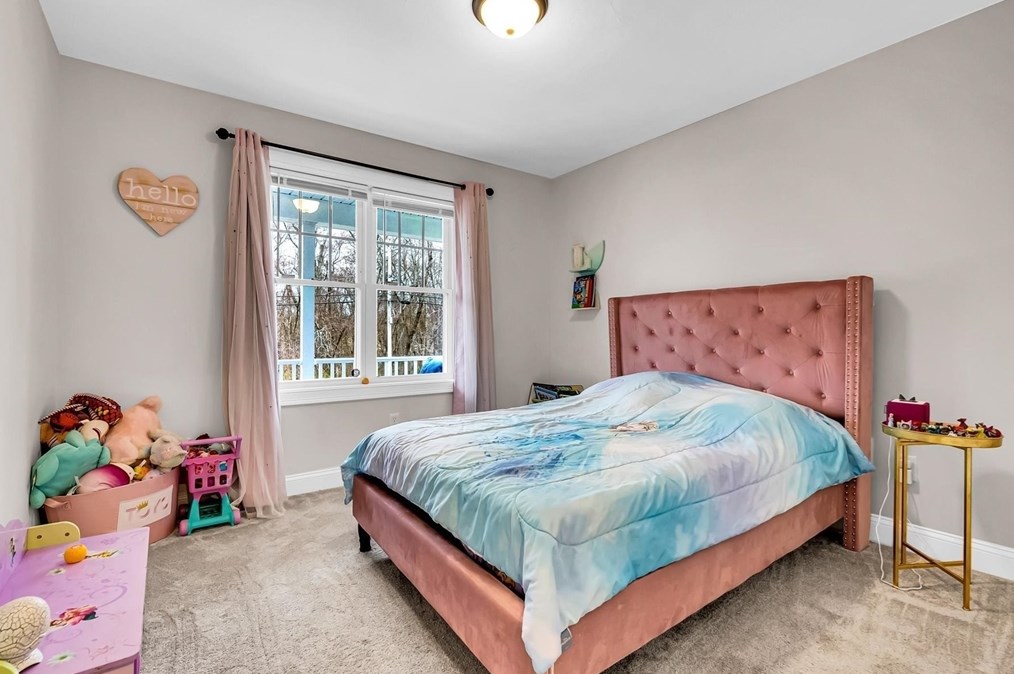 726 Dighton Ave, Taunton MA  02780-7131 exterior