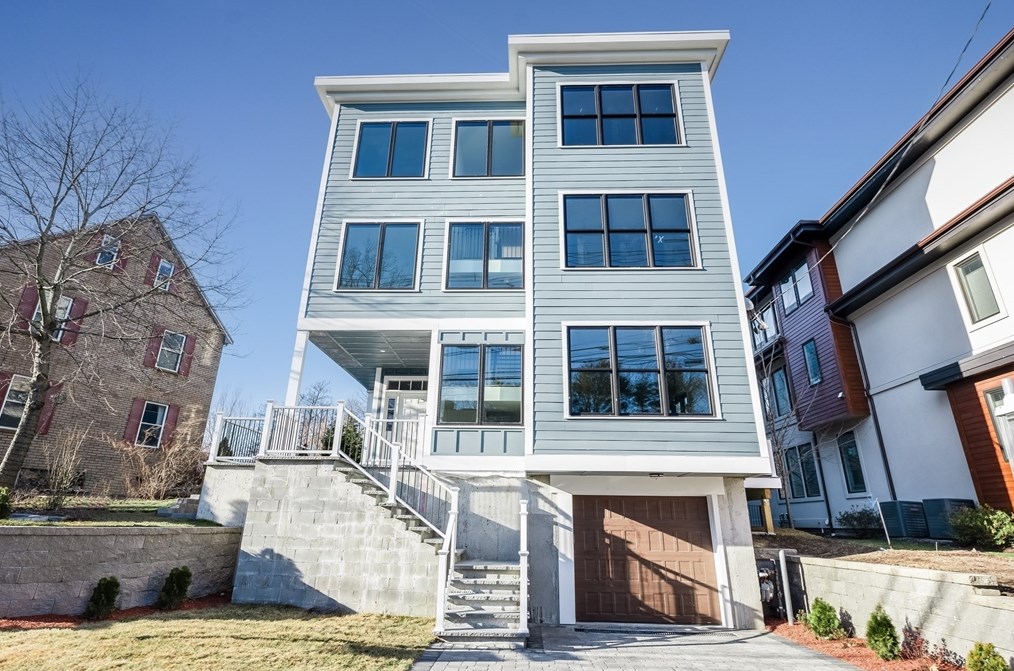 811 Heath St, Boston MA 02467-2640 exterior