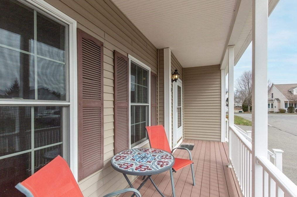 3 Blackford Ln #3, Epping, NH 03042