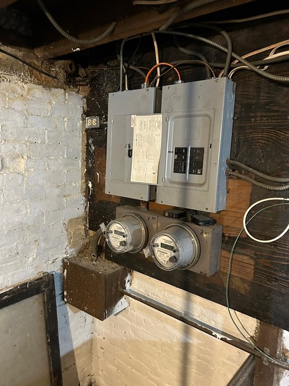 67 Alden St, Springfield MA 01109-3701 exterior