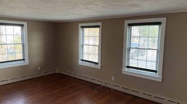 378 Huttleston Ave, Fairhaven MA  02719-5621 exterior