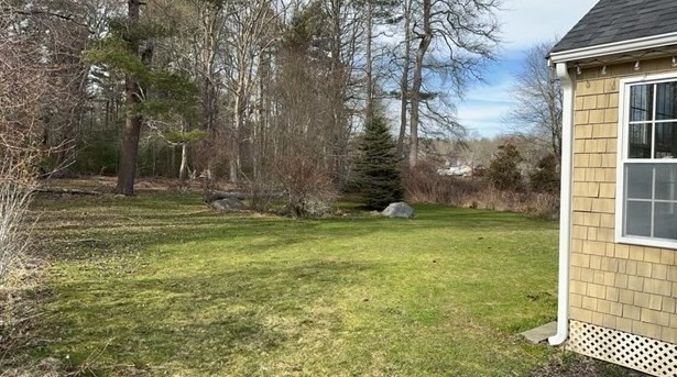 378 Huttleston Ave, Fairhaven, MA 02719