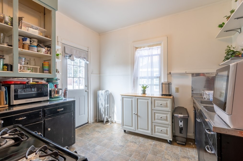 167 Pearl St, Holyoke MA  01040-2506 exterior