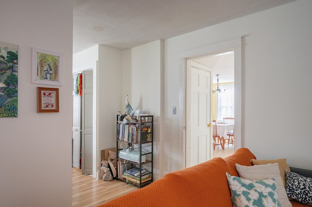 167 Pearl St, Holyoke MA  01040-2506 exterior