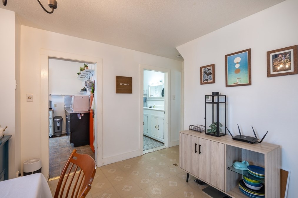 167 Pearl St, Holyoke MA  01040-2506 exterior