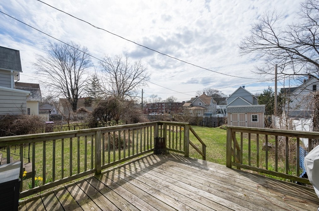 167 Pearl St, Holyoke MA  01040-2506 exterior