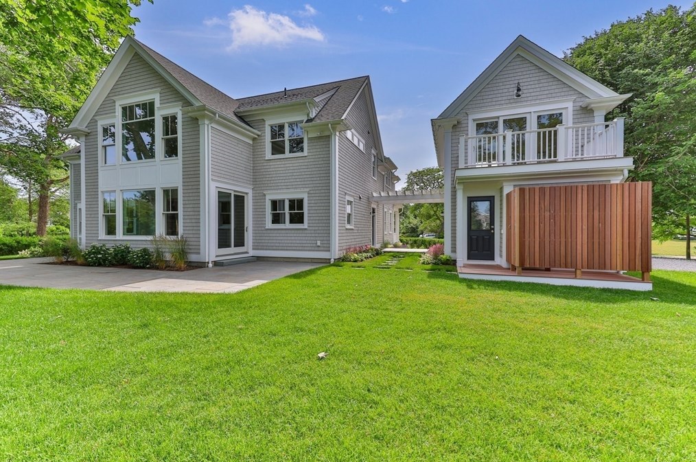 356 Stage Harbor Rd, Chatham MA  02633-2228 exterior