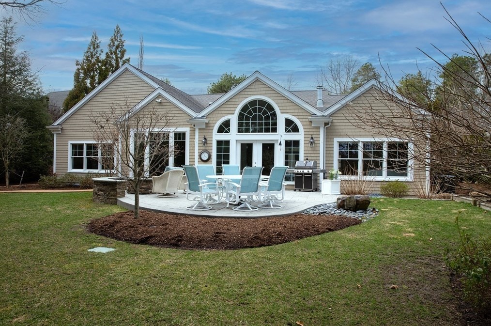 9 Pine Cobble, Plymouth, MA 02360 exterior