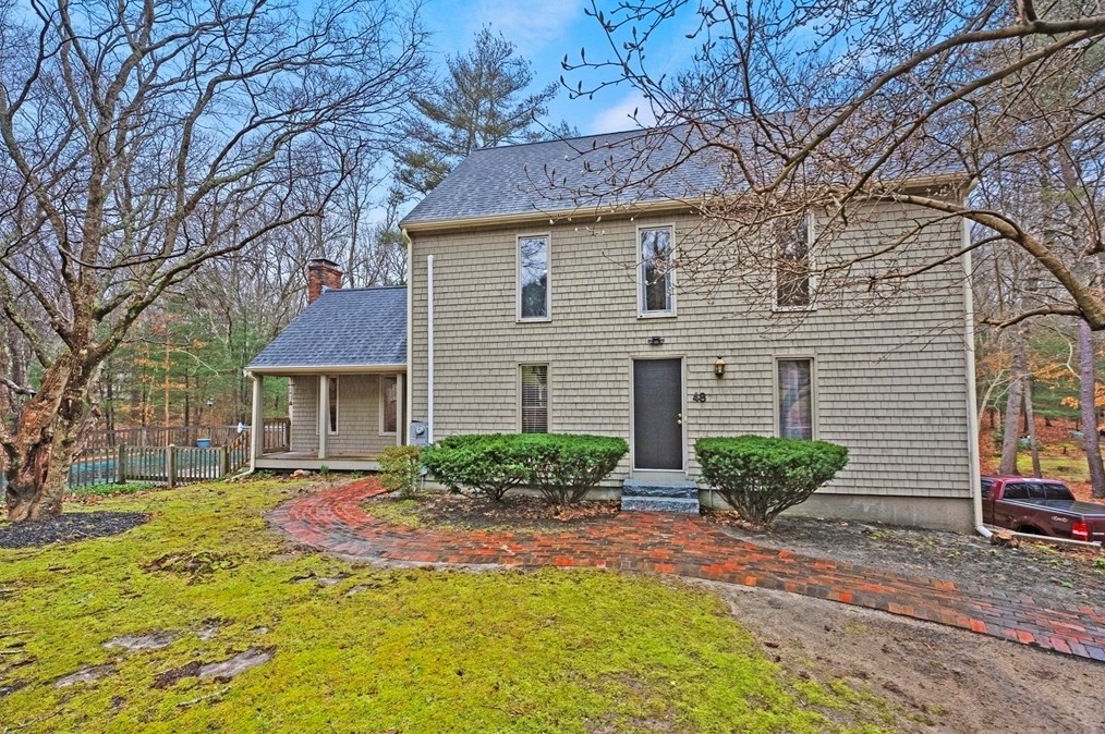 48 Cooke Rd, Plymouth, MA 02360