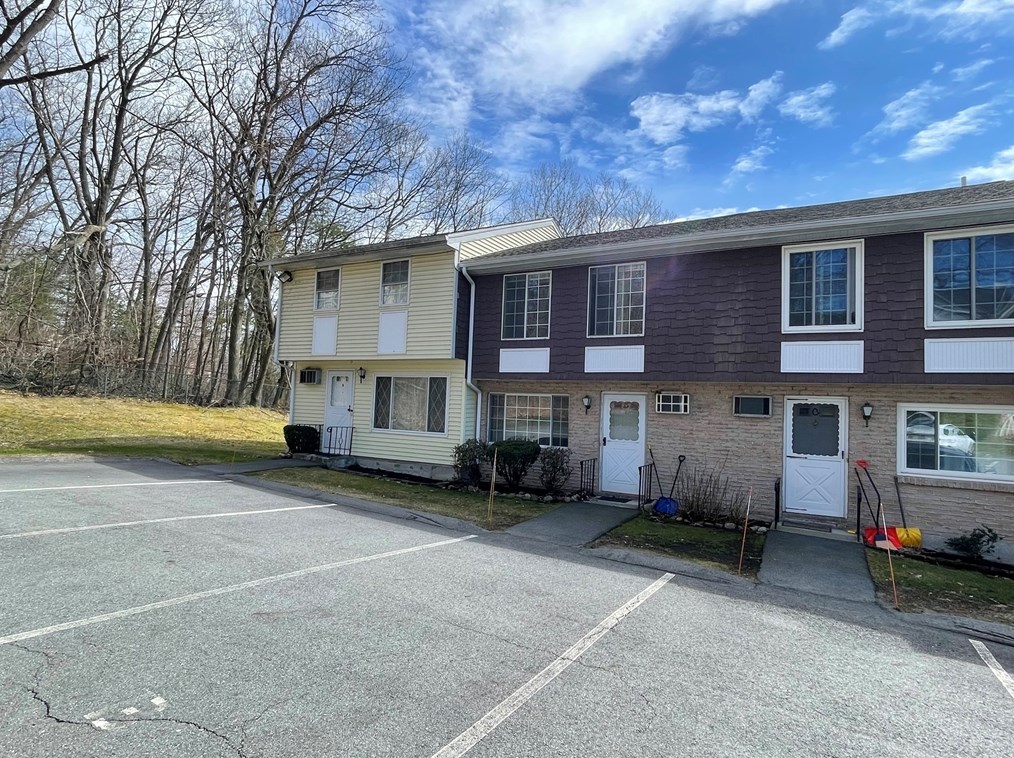 945 Riverside Dr Apt 14b, Methuen, MA